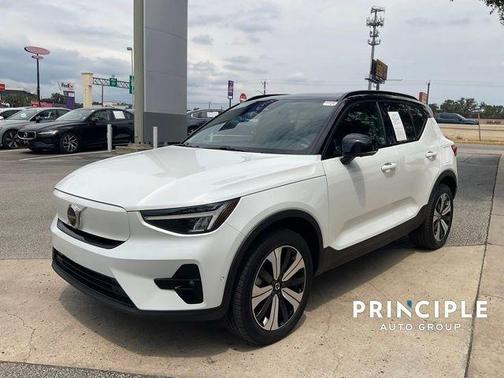 2023 Volvo XC40 Recharge Pure Electric Twin Plus