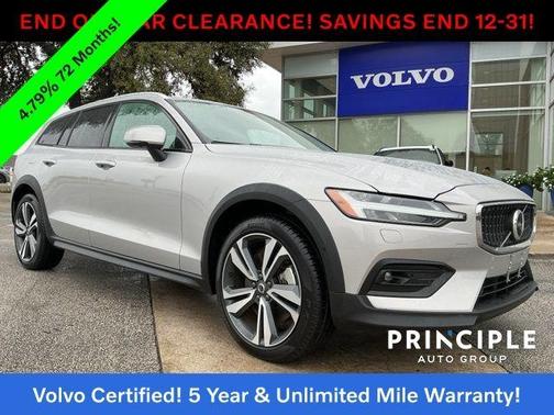 2025 Volvo V60 Cross Country B5 Plus