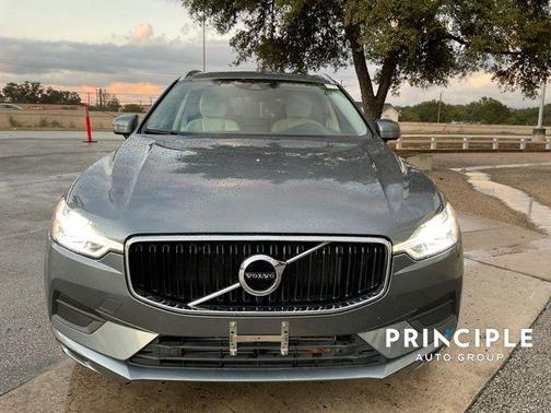 2019 Volvo XC60 T5 Momentum