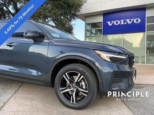 2026 Volvo XC40 B4 Core