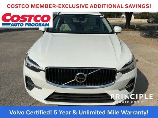 2022 Volvo XC60 B5 Momentum