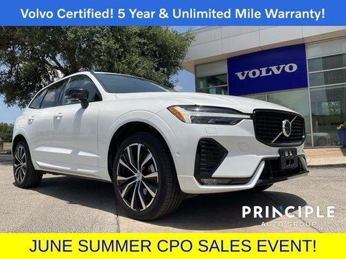 2023 Volvo XC60 B5 Plus Dark Theme