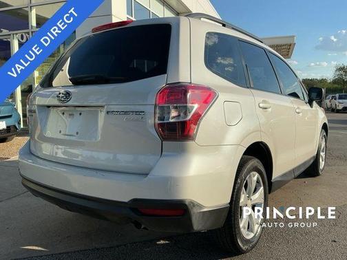 2015 Subaru Forester 2.5i