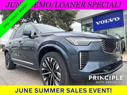 2025 Volvo XC90 B5 Core