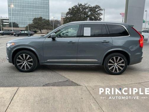 2023 Volvo XC90 B5 Plus