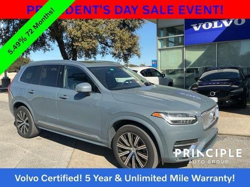 2023 Volvo XC90 B5 Plus