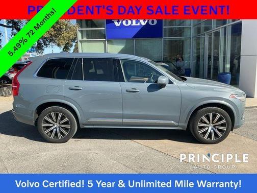 2023 Volvo XC90 B5 Plus