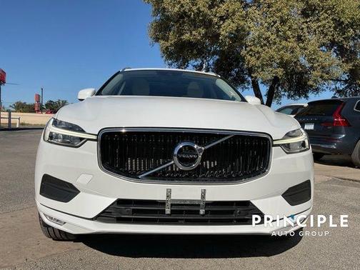 2021 Volvo XC60 T5 Momentum