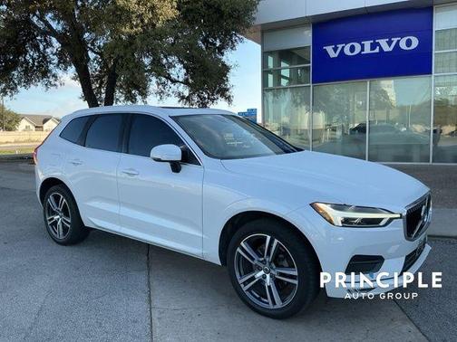 2021 Volvo XC60 T5 Momentum