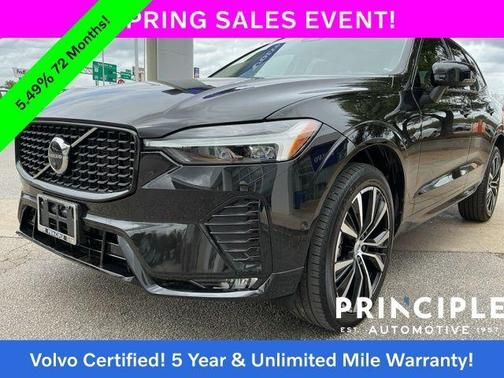 Onyx Black Metallic 2023 Volvo XC60 B5 Plus Dark Theme