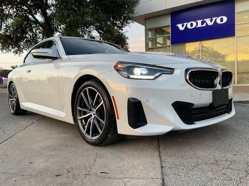 2022 BMW 230 i