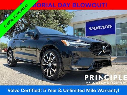 Onyx Black Metallic 2023 Volvo XC60 B5 Plus Dark Theme