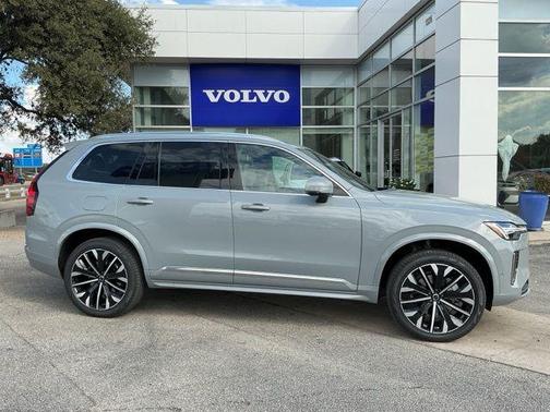 2026 Volvo XC90 B5 Plus 7-Seater