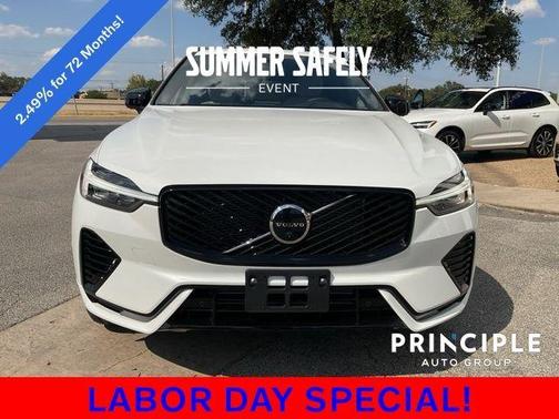 2026 Volvo XC60 T8 PLUS