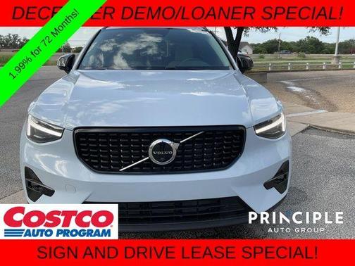 2026 Volvo XC40 B5 Plus