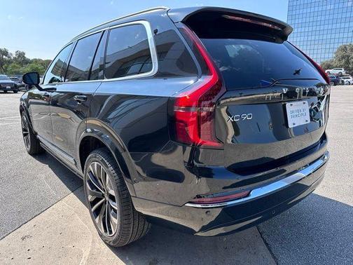 2026 Volvo XC90 B5 Ultra 6-Seater