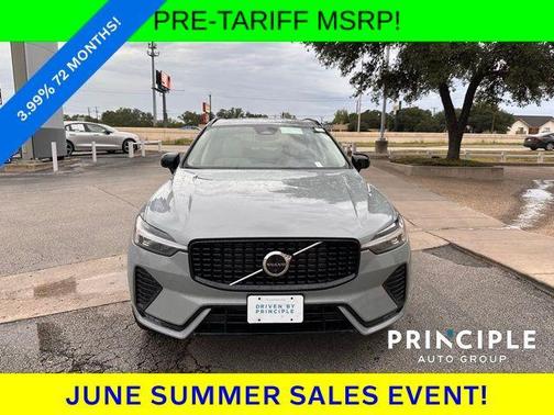 2025 Volvo XC60 B5 Plus