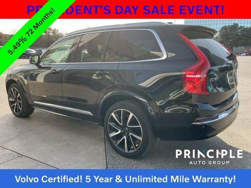 2023 Volvo XC90 B5 Plus