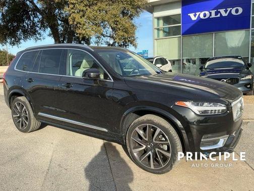 2023 Volvo XC90 B5 Plus