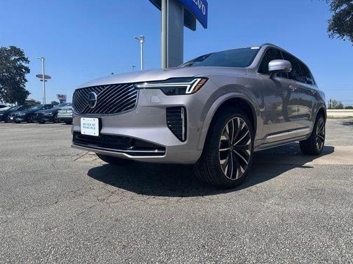 2026 Volvo XC90 B5 Ultra 6-Seater