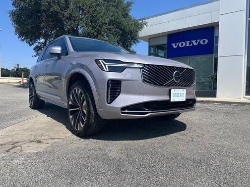 2026 Volvo XC90 B5 Ultra 6-Seater