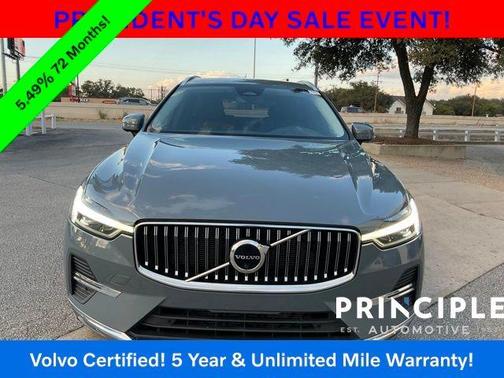 2023 Volvo XC60 B5 Plus Bright Theme