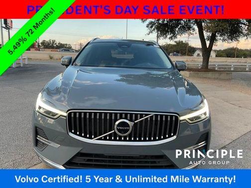 2023 Volvo XC60 B5 Plus Bright Theme