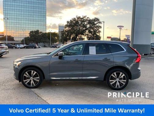 2023 Volvo XC60 B5 Plus Bright Theme