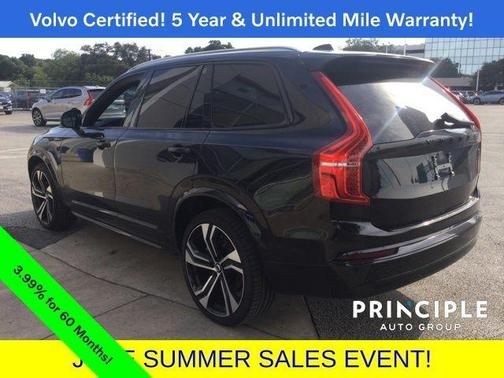 2024 Volvo XC90 B6 Ultimate Bright Theme 7-Seater