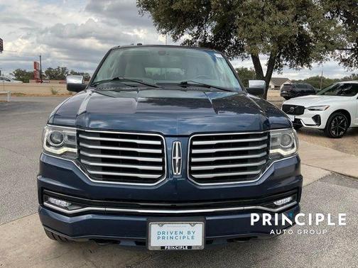 2017 Lincoln Navigator L Select