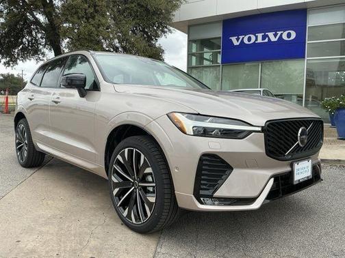 2026 Volvo XC60 B5 Ultra