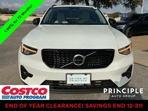 2026 Volvo XC40 B4 Plus