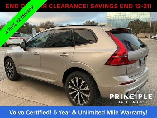 2024 Volvo XC60 B5 Plus Dark Theme