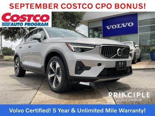 2023 Volvo XC40 B5 Plus Bright Theme