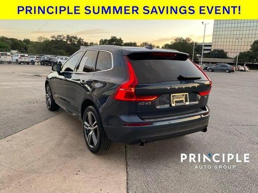 2021 Volvo XC60 T5 Momentum