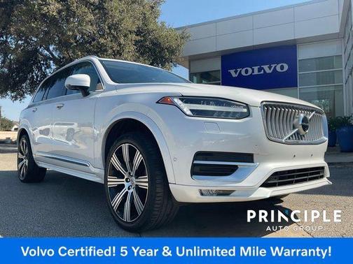 2022 Volvo XC90 T6 Inscription 7 Passenger