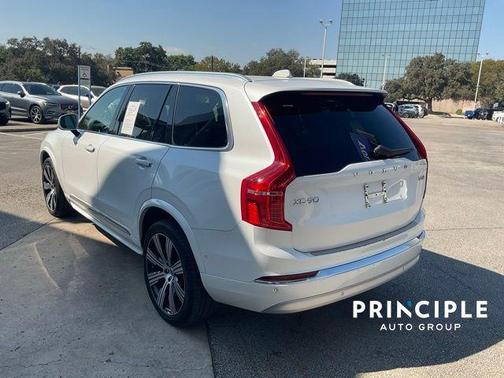 2022 Volvo XC90 T6 Inscription 7 Passenger