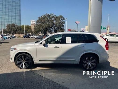 2022 Volvo XC90 T6 Inscription 7 Passenger