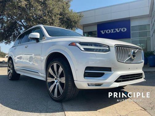 2022 Volvo XC90 T6 Inscription 7 Passenger