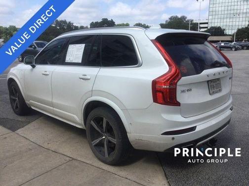 2017 Volvo XC90 Hybrid T8 R-Design