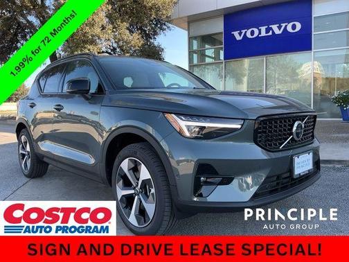 2026 Volvo XC40 B5 Plus