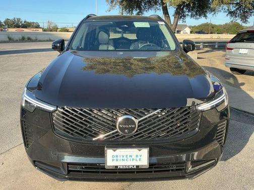 2026 Volvo XC90 B6 Ultra Dark Theme 6-Seater