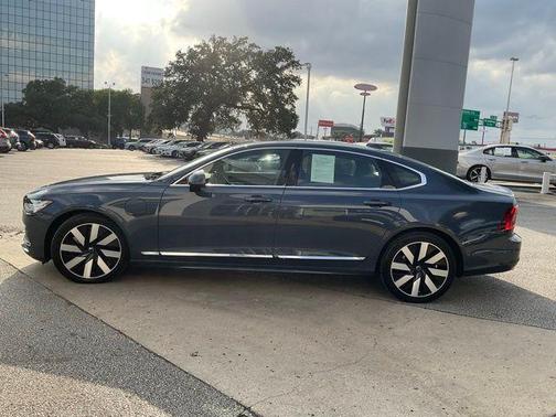2024 Volvo S90 Recharge Plug-In Hybrid T8 Ultimate