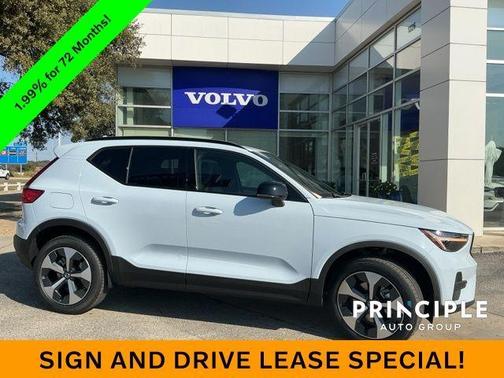 2026 Volvo XC40 B4 Core