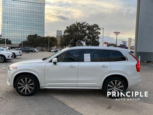 2023 Volvo XC90 B5 Core