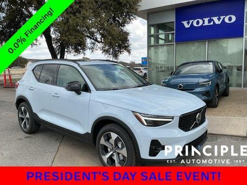 2026 Volvo XC40 B5 Plus