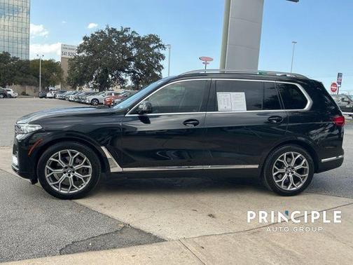 2021 BMW X7 xDrive40i