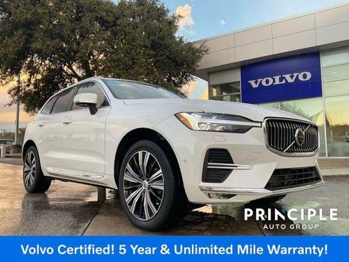 2023 Volvo XC60 B5 Ultimate Bright Theme