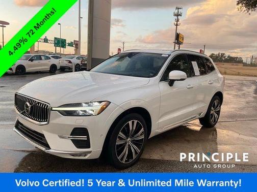2023 Volvo XC60 B5 Ultimate Bright Theme