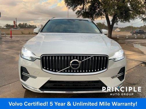 2023 Volvo XC60 B5 Ultimate Bright Theme